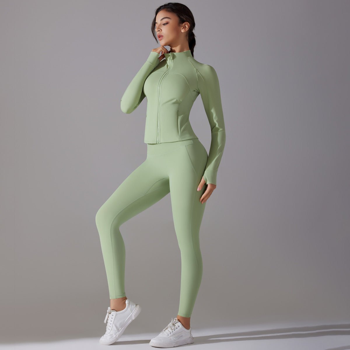 Slim Fit Zip - Up Yoga Set - Solbana